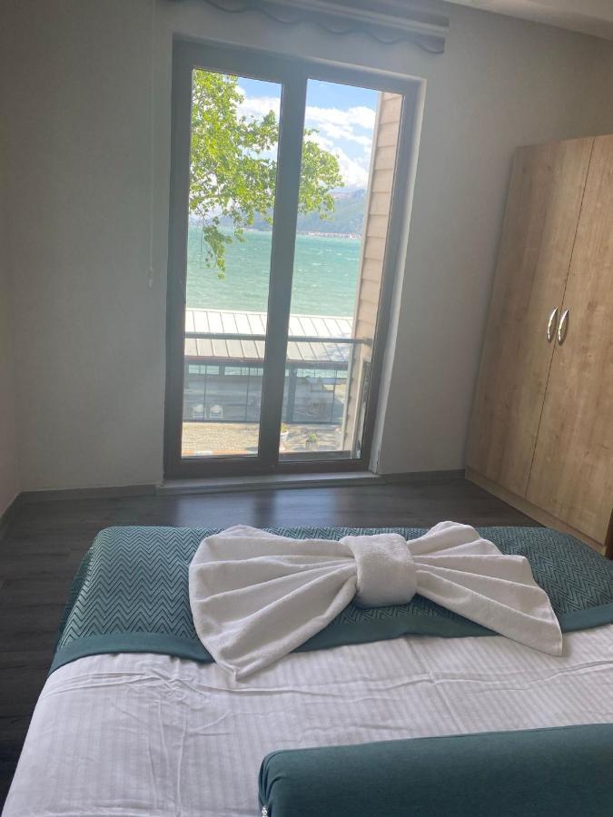 Kroisos Lake Resort Hotel Эгридир Экстерьер фото
